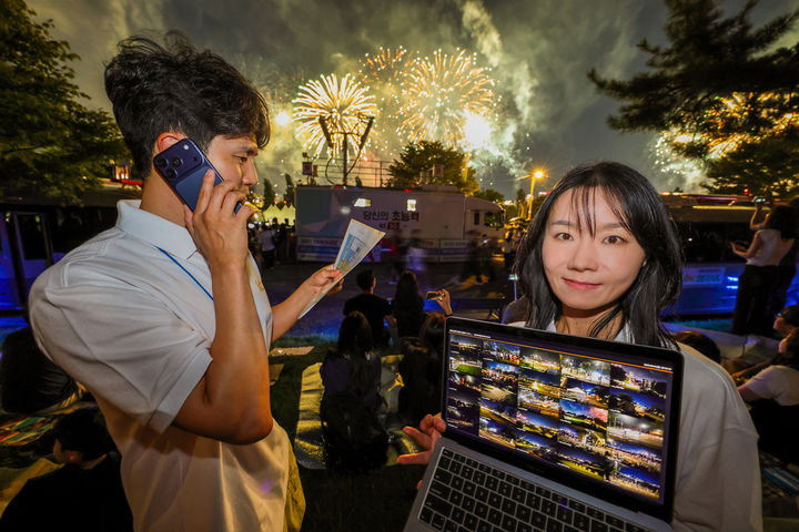 [서울=뉴시스] KT는 지난 5일 열린 '서울세계불꽃축제 2026'에 5G 단독모드(SA) 기반 네트워크 슬라이싱 기술을 적용했다고 6일 밝혔다. 2026.09.06. (사진=KT 제공) *재판매 및 DB 금지