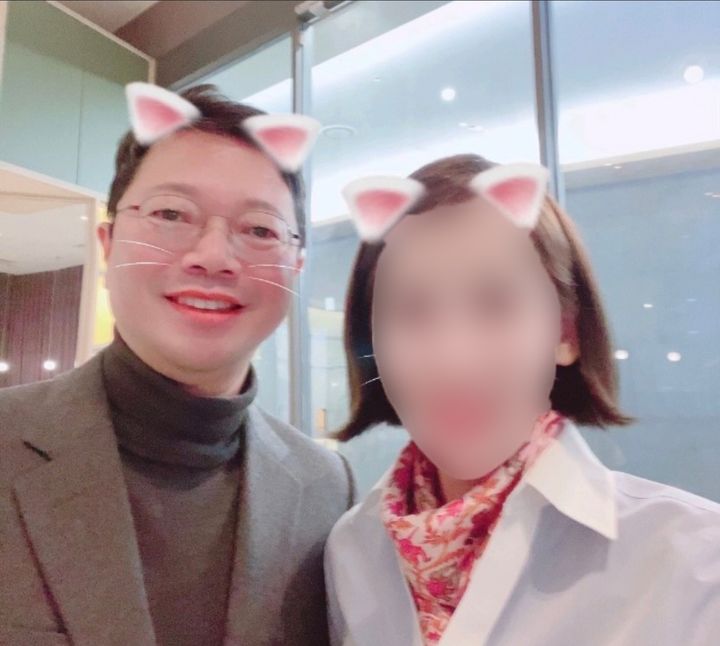 [서울=뉴시스]김승원 법무부 장관 후보자가 사업가 양모씨와 찍은 고양이 필터를 사용한 셀카.&nbsp; 사진 양모씨 SNS *재판매 및 DB 금지