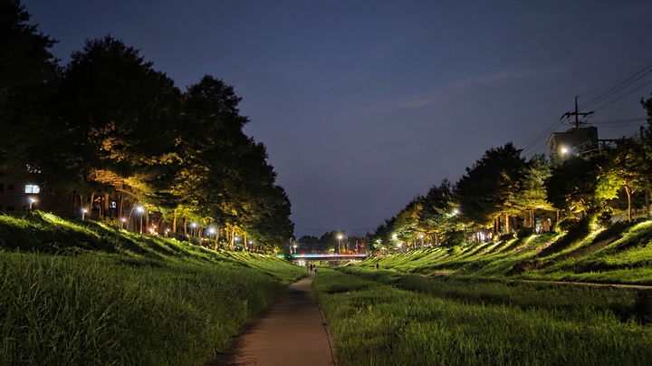 [당진=뉴시스] 지난달 7월31일 촬영된 충남 당진시 당진천 야간조명 모습, (사진=당진시 제공) 2026.09.07. photo@newsis.com *재판매 및 DB 금지