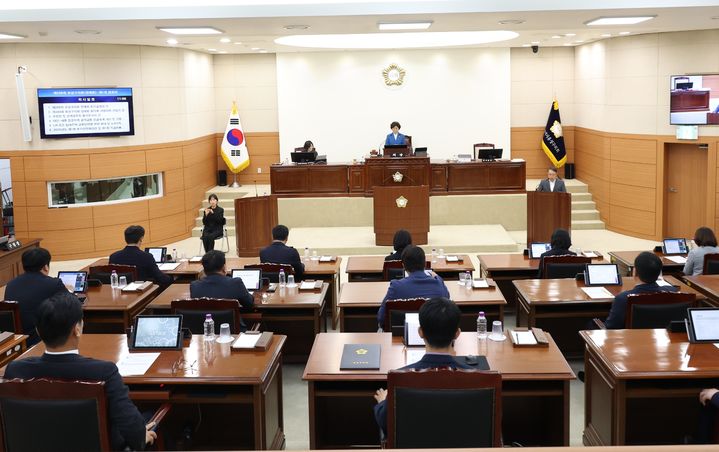 [대전=뉴시스] 대전 유성구의회가 7일 제288회 유성구의회 정례회 제1차 본회의를 열고 있다. (사진= 유성구의회 제공) 2026.09.07. photo@newsis.com *재판매 및 DB 금지