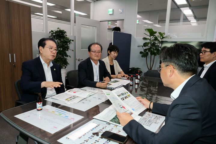 괴산군수, 기획예산처 갔다…현안사업에 국비 지원 요청
