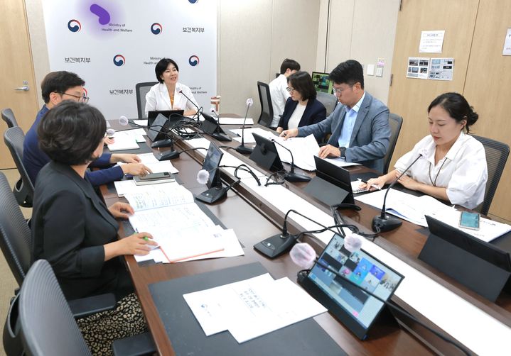 [서울=뉴시스] 현수엽 보건복지부 제1차관이 7일 제4차 보건복지 중앙-지방 협력 회의를 주재하는 모습 (사진=보건복지부 제공) 2026.09.07. photo@newsis.com *재판매 및 DB 금지