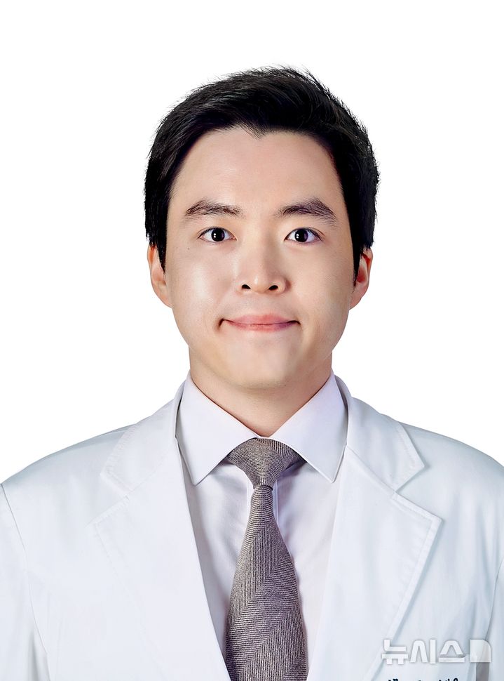 [서울=뉴시스] 김연욱 분당서울대병원 호흡기내과 교수. (사진= 분당서울대병원 제공)