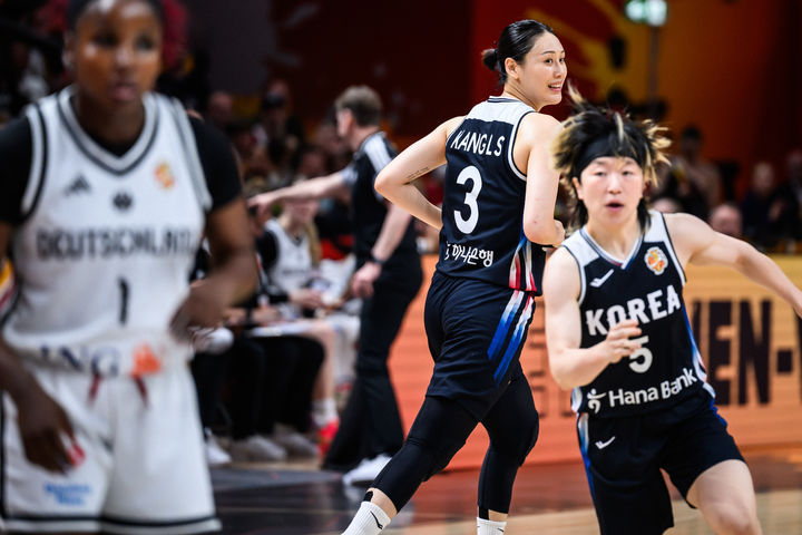 [서울=뉴시스] 한국 여자 농구 대표팀의 강이슬. (사진=FIBA 제공) 2026.09.09. photo@newsis.com *재판매 및 DB 금지