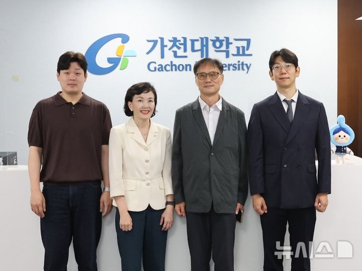 [인천=뉴시스] 가천대학교 인공지능학과 최재용 교수(왼쪽부터), 간호학과 이선희 교수(연구책임자), 의공학과 김광기 교수, 의학과 선우웅상 교수. (사진=가천대 제공) 2026.09.09. photo@newsis.com