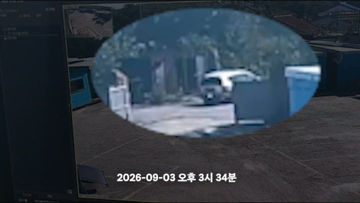 [파주=뉴시스] 냉동창고 살인 피의자 A씨의 차량이 지난 3일 오후 3시께 카페에 들렀다가 나간 장면이 폐쇄회로(CC)TV에 포착됐다. (제공=독자) *재판매 및 DB 금지 *재판매 및 DB 금지