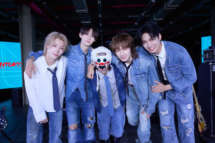 [서울=뉴시스] 하츠웨이브. (사진 = 카카오엔터테인먼트 제공) 2026.09.09. photo@newsis.com *재판매 및 DB 금지