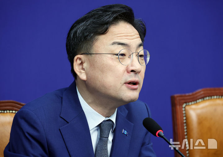 [서울=뉴시스] 최진석 기자 = 신장식 조국혁신당 대표가 10일 여의도 국회에서 열린 최고위원회에서 발언하고 있다. 2026.09.10. myjs@newsis.com