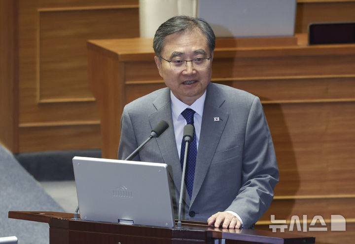 [서울=뉴시스] 김근수 기자 = 조현 외교부 장관이 10일 오후 서울 여의도 국회에서 열린 제439회국회(정기회) 제6차 본회의에서 대정부질문(외교·통일·안보)에 답하고 있다. 2026.09.10. ks@newsis.com