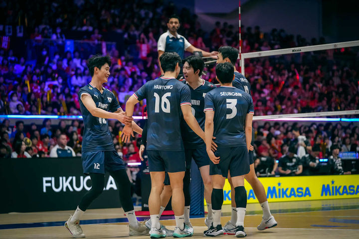 [서울=뉴시스] 일본에 세트 점수 0-3으로 완패하며 아시아선수권대회 결승 진출에 실패한 한국 남자 배구 대표팀. (사진=FIVB 공식 홈페이지 캡처) 2026.09.12. *재판매 및 DB 금지