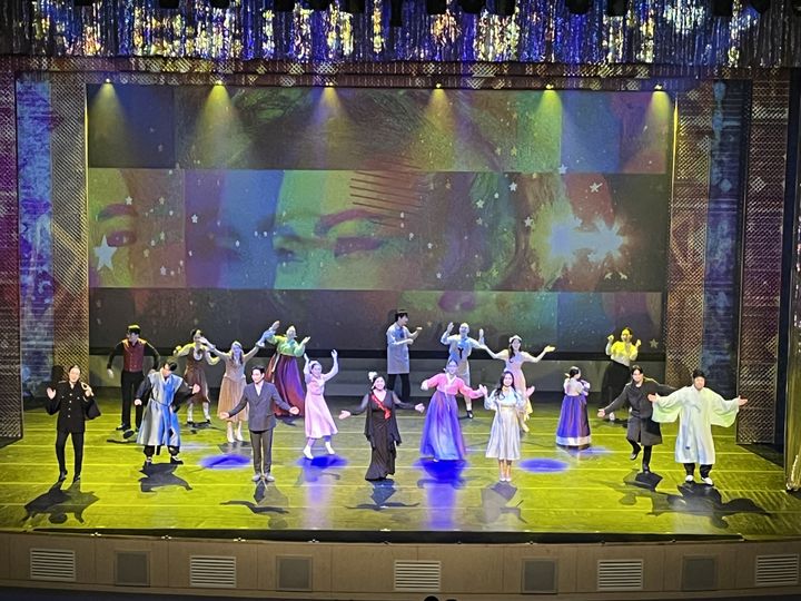 [안동=뉴시스] 지난 12일 경북 도청 동락관에서 헤어드레서 공연이 펼쳐지고 있다. (사진=경북도 제공) 2026.09.13. photo@newsis.com *재판매 및 DB 금지