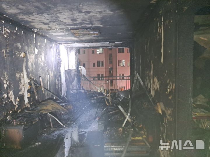 [부안=뉴시스]윤난슬 기자 =(사진=전북소방 제공) photo@newsis.com 화재 현장.