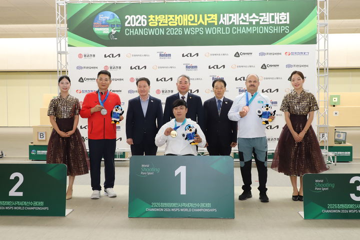 [서울=뉴시스] 파리 패럴림픽 금메달리스트 조정두, 장애인사격세계선수권대회 남자 10m 공기권총(P1) 금메달. (사진=대한장애인사격연맹 제공) 2026.09.13. photo@newsis.com *재판매 및 DB 금지