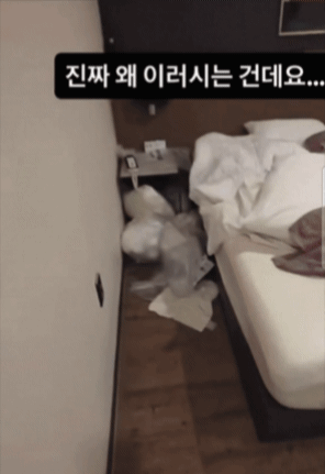 [서울=뉴시스]장기투숙객이 퇴실한 뒤 객실 내부가 쓰레기로 어지럽혀져 있다. 2026.09.14.