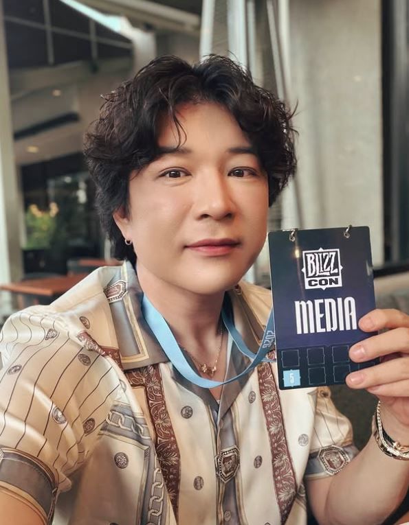 [서울=뉴시스] 가수 신동이 체중 감량 후 날씬해진 몸매를 유지하면서 일상을 즐기고 있다. (사진=신동 인스타그램 캡처)