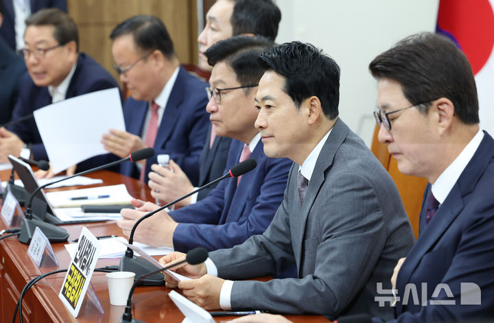 [서울=뉴시스] 김근수 기자 = 장동혁 국민의힘 대표가 14일 오전 서울 여의도 국회에서 열린 최고위원회의에서 발언하고 있다. 2026.09.14. ks@newsis.com