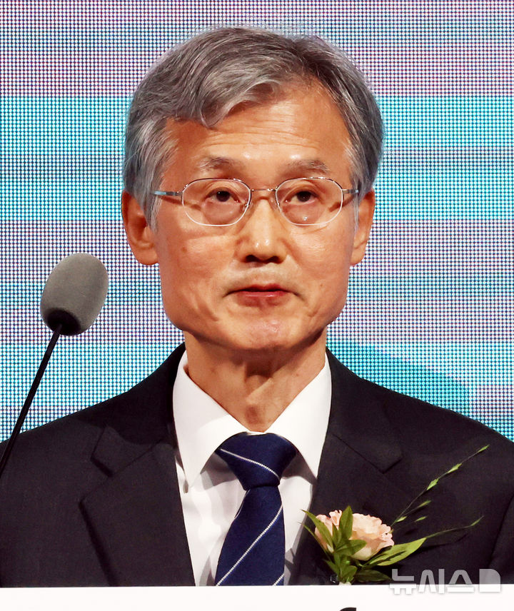 [서울=뉴시스] 박영태 기자 = 조희대 대법원장이 14일 오후 서울 중구 더 플라자 호텔 서울에서 열린 '제39차 로아시아 서울 총회'에서 축사를 하고 있다. 2026.09.14. since1999@newsis.com