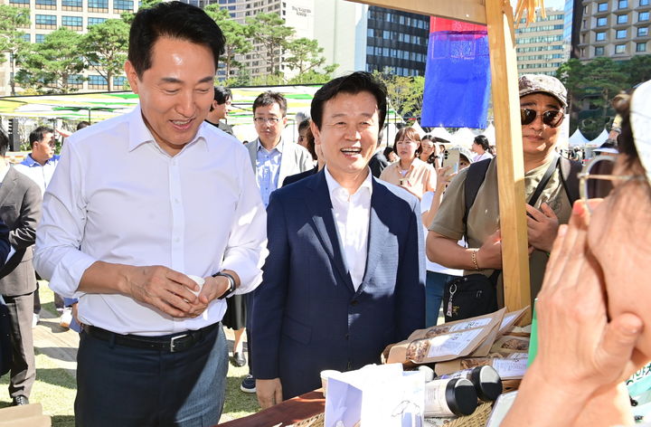 [진주=뉴시스]진주시, 추석맞이 수도권서 '우수 농특산물' 판촉 나서.(사진=진주시 제공).2026.09.15.photo@newsis.com *재판매 및 DB 금지