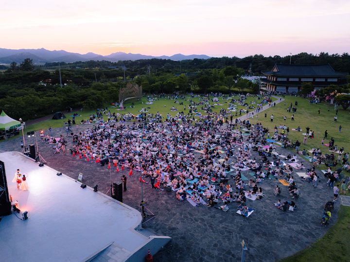 [영암=뉴시스] 지난 2025년 영암 반딧불이 축제. (사진=영암군 제공) (사진=뉴시스 DB). photo@newsis.com *재판매 및 DB 금지