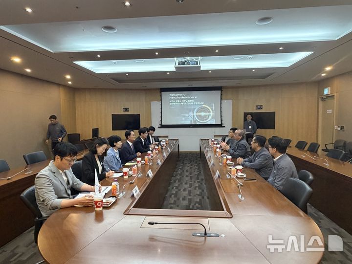 박동식 사천시장, 한화에 55조 투자 연계 사천사업 발굴 제안
