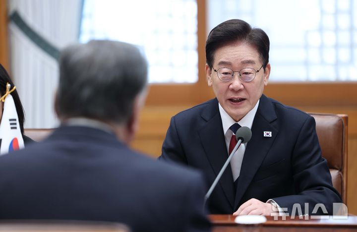 [서울=뉴시스] 김진아 기자= 이재명 대통령이 16일 청와대에서 에모말리 라흐몬 타지키스탄 대통령과의 정상회담에서 발언하고 있다. 2026.09.16. bluesoda@newsis.com