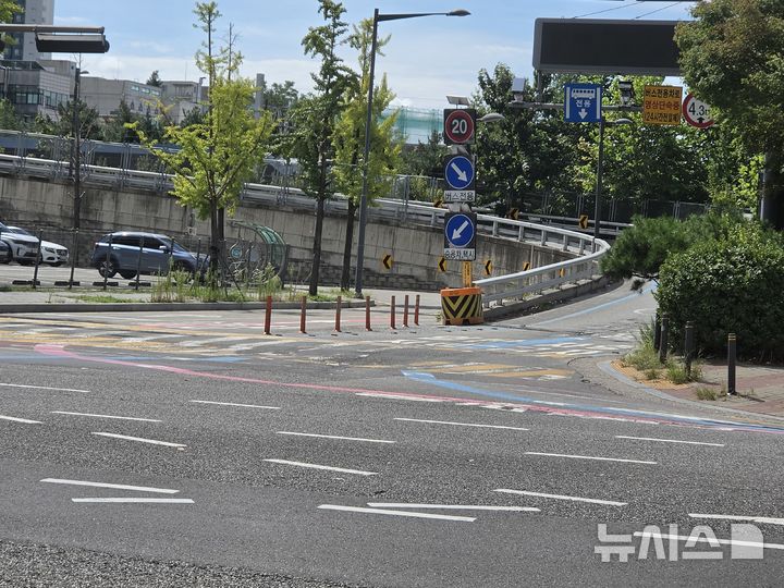 [부천=뉴시스]경기 부천시 송내역환승센터 버스전용차로 단속카메라. (사진=부천시 제공) 2026.09.17. photo@newsis.com