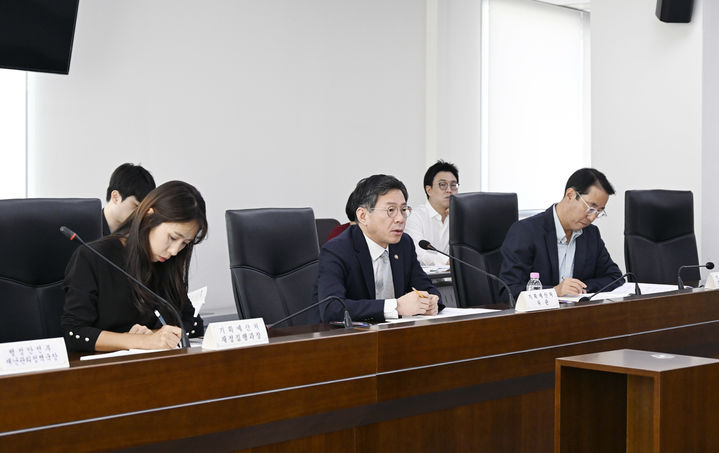 [세종=뉴시스] 조용범 기획예산처 차관이 17일 오전 정부세종청사에서 열린 '제14차 재정집행 점검회의'를 주재, 모두발언을 하고 있다. (사진=기획처 제공) 2026.09.17. photo@newsis.com *재판매 및 DB 금지