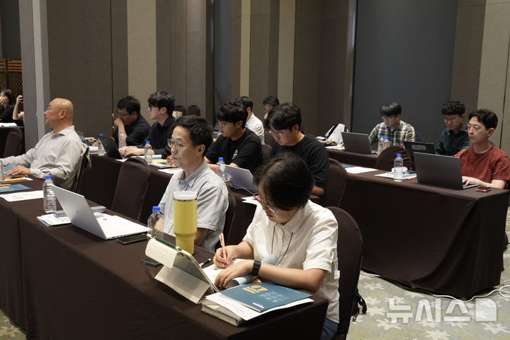 [전주=뉴시스] 전북기자협회, '자살·인권보도 톺아보기' 전문연수 현장 모습. 2026.09.17 (사진= 전북기자협회 제공) *재판매 및 DB 금지