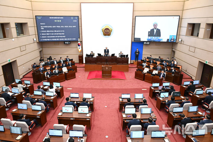 [창원=뉴시스] 17일 오후 경남도의회 제436회 정례회 제4차 본회의가 열리고 있다. (사진=경남도의회 제공) 2026.09.17. photo@newsis.com