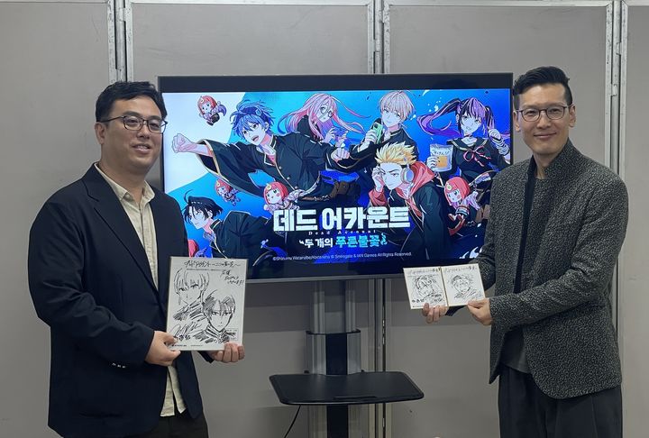 [도쿄(일본)=뉴시스] 이주영 기자 = 김병기 이안게임즈 PD(왼쪽), 박영재 이안게임즈 공동대표가 17일 일본 지바현 마쿠하리 멧세에서 열린 도쿄게임쇼(TGS) 2026 현장에서 '데드 어카운트: 두 개의 푸른 불꽃' 개발진 인터뷰를 진행했다. 2026.09.17. zoo@newsis.com *재판매 및 DB 금지