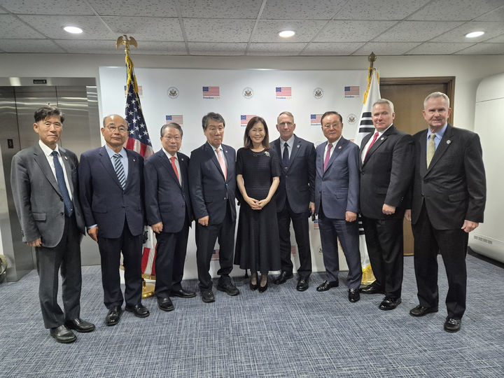 [서울=뉴시스] 한미동맹재단·주한미군전우회, 미셸 스틸 주한미국대사 예방. (사진=한미동맹재단 제공) 2026.09.17 *재판매 및 DB 금지