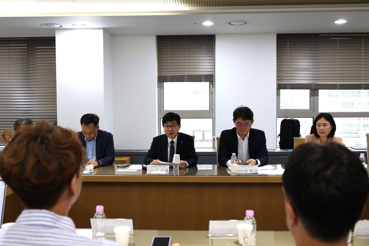 [서울=뉴시스] 소상공인시장진흥공단의 2026년 제3분기 노사협의회. (사진=소상공인시장진흥공단 제공) 2026.09.18. photo@newsis.com *재판매 및 DB 금지