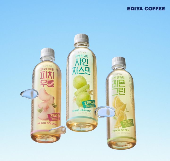 [서울=뉴시스] 이디야커피, 감미료 없이 차와 과일의 맛 살린 '제로 티 워터' 3종 (사진=이디야커피 제공) *재판매 및 DB 금지