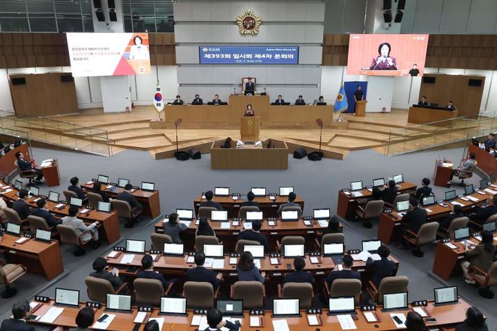[수원=뉴시스] 경기도의회 제393회 임시회 제4차 본회의. (사진=경기도의회 제공) 2026.09.18. photo@newsis.com *재판매 및 DB 금지