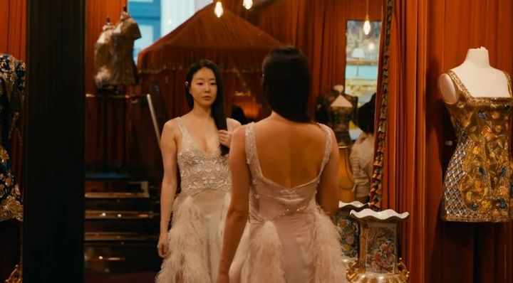 [서울=뉴시스] 배우 김사랑이 뉴욕에서 웨딩드레스를 입은 모습을 공개했다. (사진=김사랑 인스타그램 캡처)