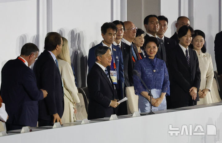 [나고야=뉴시스] 황준선 기자 = 19일 오후(현지 시간) 일본 아이치현 나고야시 미즈호 공원 육상경기장에서 열린 2026 아이치·나고야 아시안게임 개회식에서 나루히토 일왕이 개회를 선언을 하고 있다. 2026.09.19. hwang@newsis.com