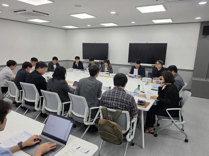 [안동=뉴시스] 18일 경국대에서 열린 '2026년도 K-U시티 협약기업 현장 간담회'. (사진=경북도 제공) 2026.09.20. photo@newsis.com *재판매 및 DB 금지