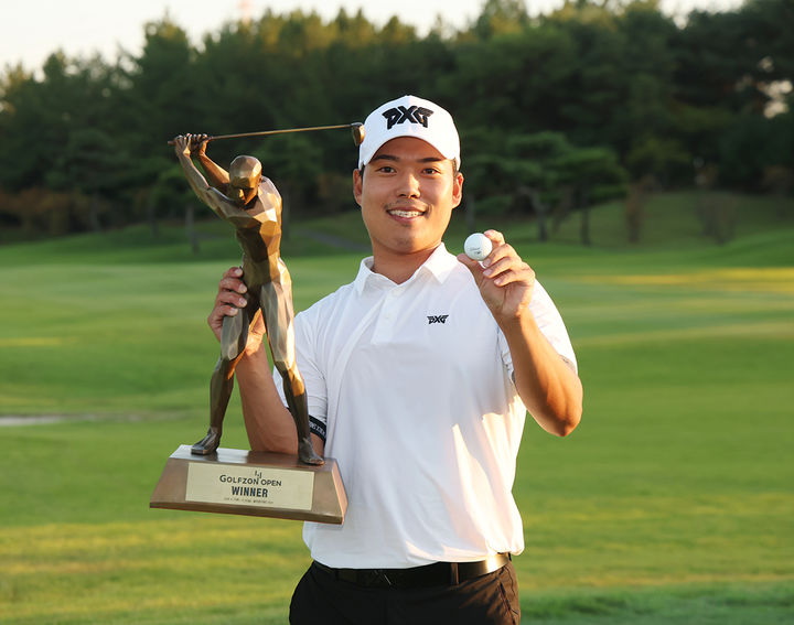 [서울=뉴시스] 신상훈, 한국프로골프(KPGA) 투어 골프존 오픈에서 우승. (사진=KPGA 제공) 