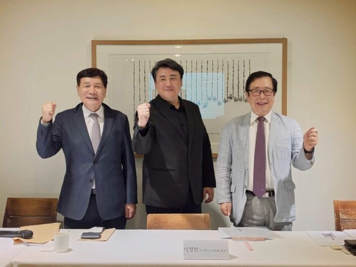 왼쪽부터 임진번 서산문화재단 대표이사, 이정민 축제총감독, 허권 서산문화재단 이사. (사진=서산문화재단) *재판매 및 DB 금지