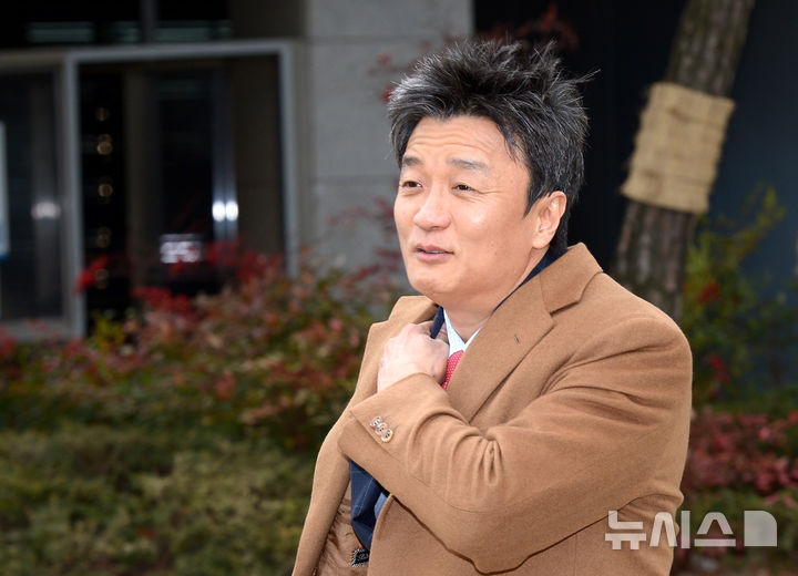 [서울=뉴시스] 80대 노인 감금·폭행 사건으로 재판에 넘겨진 임우재(사진) 전 삼성전기 고문이 대법원에서 징역형의 집행유예를 확정받았다. (사진=뉴시스DB). 2026.09.21. photo@newsis.com