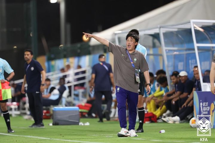 [서울=뉴시스] 한국 남자 17세 이하(U-17) 축구대표팀의 김현준 감독. (사진=대한축구협회 제공) *재판매 및 DB 금지