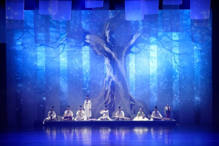 한성준의 춤 '큰 나무 이야기' 공연. (사진=이애주문화재단 제공) *재판매 및 DB 금지