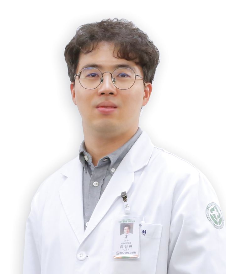[전남광주=뉴시스] 전남대학교병원 비뇨의학과 유성현 교수. (사진 = 전남대병원 제공) photo@newsis.com *재판매 및 DB 금지