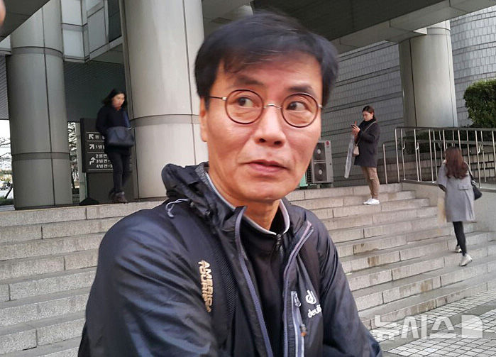 [서울=뉴시스] 1991년 '유서대필 조작 사건'의 피해자 강기훈(사진)씨가 자신을 기소한 검사들에게 책임을 묻기 위해 제기한 손해배상 소송이 재상고심을 거쳐 이달 마무리됐다. (사진=뉴시스DB). 2026.09.21. photo@newsis.com