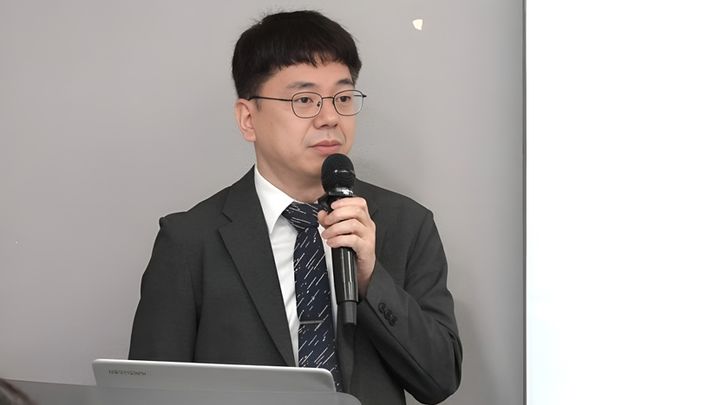 [서울=뉴시스] 배승권 한국인터넷진흥원(KISA) 취약점관리센터장이 기자 질의에 답하고 있다. 2026.09.22. (사진=한국인터넷진흥원 제공) *재판매 및 DB 금지