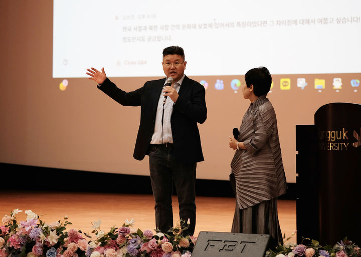 [서울=뉴시스] 동국대 '참 나를 찾아 떠나는 여행Ⅱ' 명사 특강 연사 강형원 포토저널리스트. (사진=동국대 제공) 2026.09.22. photo@newsis.com *재판매 및 DB 금지