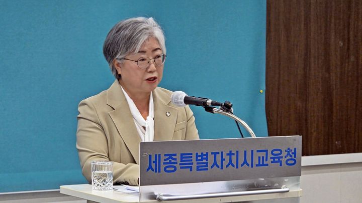 [세종=뉴시스] 송승화 기자= 기자회견하는 강미애 세종시교육감. 2026.09.22. ssong1007@newsis.com *재판매 및 DB 금지