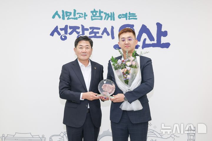 [오산=뉴시스] 경기 오산시 '1일 명예시장' 위촉 (사진=오산시 제공) 2206.09.22. photo@newsis.com 