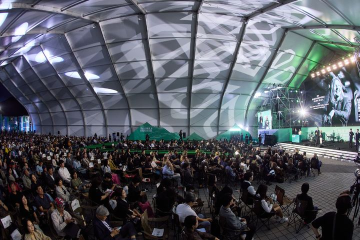 [울산=뉴시스] 제11회 울산울주세계산악영화제를 찾은 관람객들 (사진=영화제 제공) 2026.09.22. photo@newsis.com *재판매 및 DB 금지