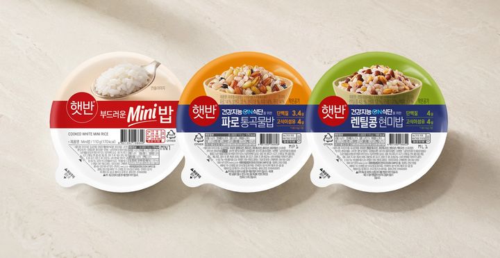 [서울=뉴시스] 햇반 미니밥 3종 (사진=CJ제일제당 제공) *재판매 및 DB 금지